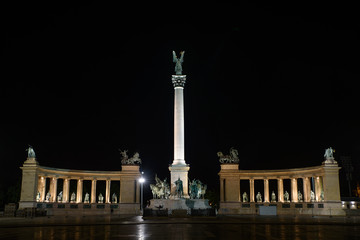 Fototapeta na wymiar Night view of Heroes' Square at City Park, Budapest, Hungary