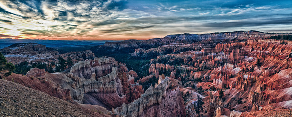 fantastic bryce canyon at sunrise