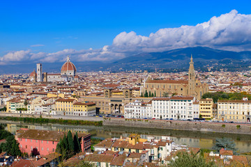 Fototapeta na wymiar Panoramic view of the city of Florence from Michelangelo Square in Italy