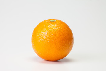 オレンジ