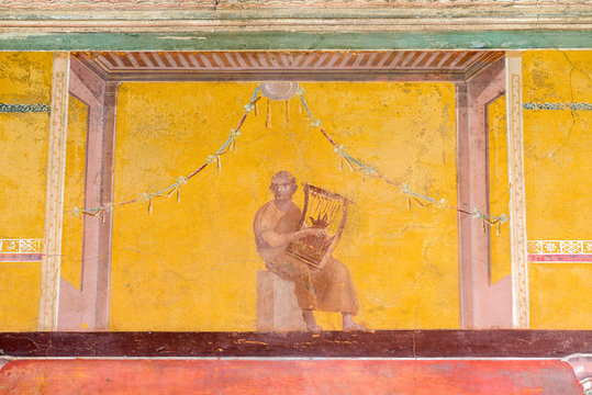 Oplontis Villa of Poppea - Decoration in the niche of the calidarium