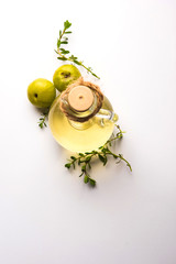 Brahmi Amla Ayurvedic Hair Oil with raw avla and Bramhi leaves