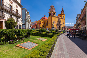 Basilica of Our Lady of Guanajuato cathedral and Plaza de la Paz in Guanajuato City, Mexico.