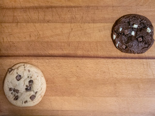 Obraz na płótnie Canvas Cookies on a wooden background
