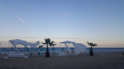 Bulgariens einsamer Traumstrand zur Morgendämmerung