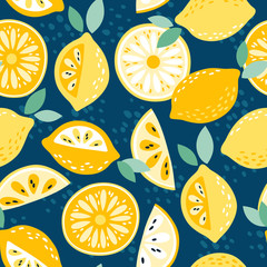 Modèle sans couture d& 39 agrumes avec des citrons et des points sur fond bleu