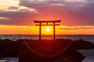 大洗神磯の鳥居と日ノ出