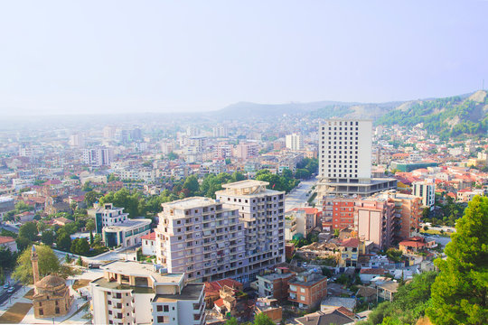 Widok na miasto vlora w Albanii