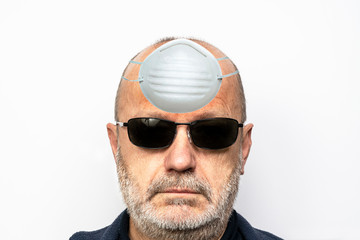 protect the brain from coronavirus panic with the mask