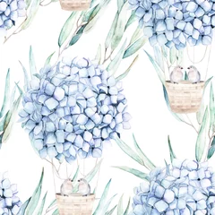 Gordijnen Aquarel naadloze patroon. Aerostat-ballon met blauwe hortensia en vogelpaar, eucalyptustakken. Handgetekende bloemenillustratie © natikka