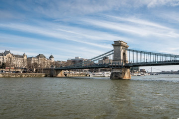 Fototapeta na wymiar river cruise on Danube with chain bridge in Budapest
