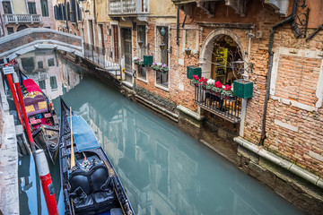 Fototapeta na wymiar Venice (Italy) Gondolas along the canals
