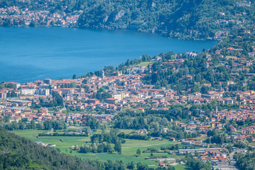 Fototapeta na wymiar Landscape of Luino from mountains