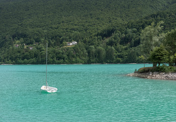 Fototapeta na wymiar See von Barcis