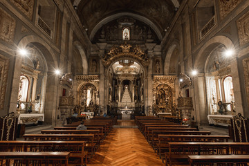 Fototapeta premium Interior of Congregates Church of Saint Anthony in Porto, Portugal