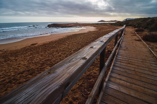 caminar por una playa paradisiaca 