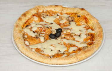 Pizza Prosciutto e Funghi