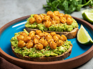 sandwich toast with avocado guacamole and roasted chickpeas