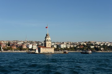 Fototapeta na wymiar Maiden Tower in the middle of the Bosphorus Strait in Istanbul