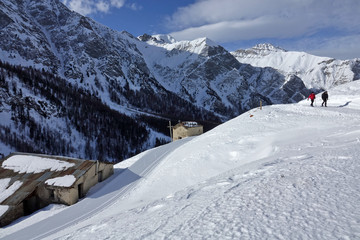 Randonnée raquettes dans le Queyras et vue sur les montagnes