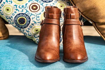 zapatos zandalias botas tenis calzado zapateria zapatero diseño de calzado 