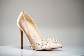 pearls high heel shoe 
