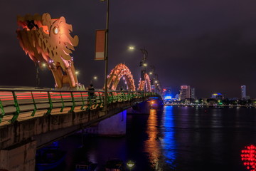 ドラゴンブリッジ（ロン橋）　ベトナム　ダナン　 Dragon bridge Vietnam Danang