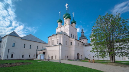 Fototapeta na wymiar The Church of Resurrection and other churches in Rostov Kremlin timelapse .