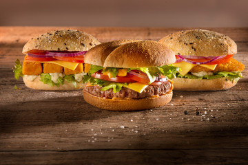 hamburger trio
