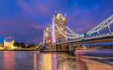 Fototapeta na wymiar Panorama of London with Tower Bridge and Tower Hill in England, UK