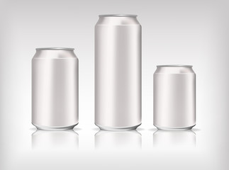 Realistic aluminum can with water drops. Metallic can for beer, soda, lemonade, juice, energy drink. Vector mockup, blank with copy space.