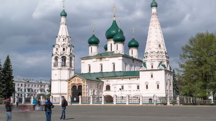 Yaroslavl, Russia, the church of Elijah the Prophet Ilia Prorok in Yaroslavl timelapse - obrazy, fototapety, plakaty