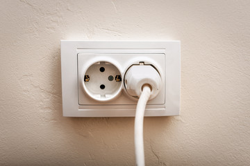 double socket with plug