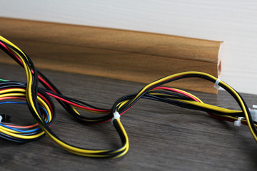 Floor plinth and electric cable, repair and design