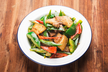 Stir fried pork with green pepper