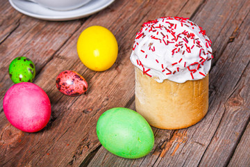Obraz na płótnie Canvas easter cake and easter eggs, traditional holiday design happy easter, menu concept. food background. top view. copy space