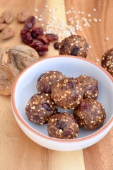 Fig cranberry quinoa energy balls. Vegan protein balls
