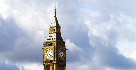 Fototapeta na wymiar Big Ben with a backdrop of a moody Sky Banner image. London Landmarks 