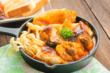 鶏肉のグリル　トマトソース