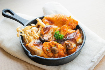 鶏肉のグリル　トマトソース