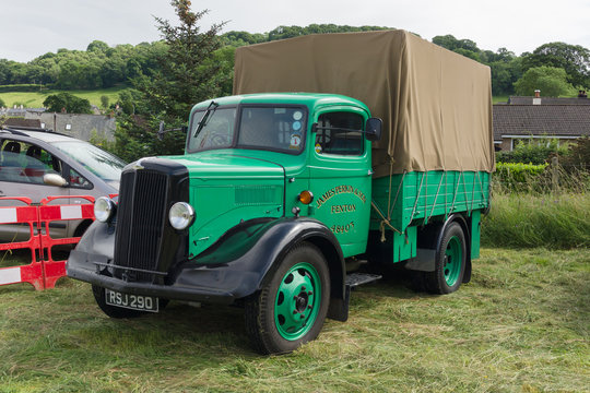 Vintage British Morris Commercial CV9 Lorry Built In 1951