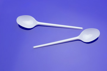 white and plastic food cutlery