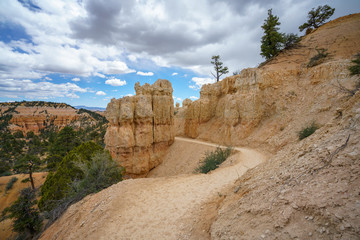 hiking the fairyland loop trail in bryce canyon national park, utah, usa
