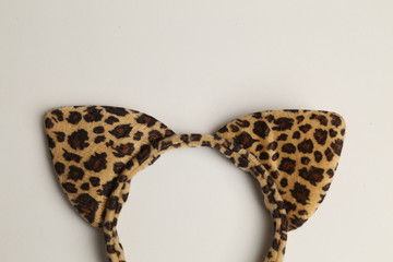 headband with leopard ears, for costume © robcartorres