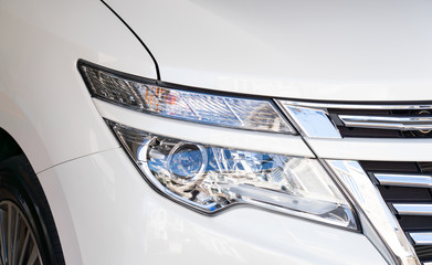 ヘッドライト © naka