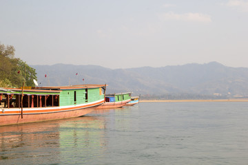 Fototapeta na wymiar long tail boat at Mekong river in Bokeo, Laos