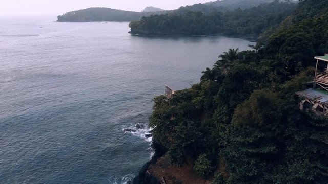 Cliff Beach House - São Tomé e Principe - Upper view beach house