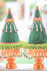 The blurry background of the flowers, for the arrangement of objects, Thai bowl processions, seen at weddings