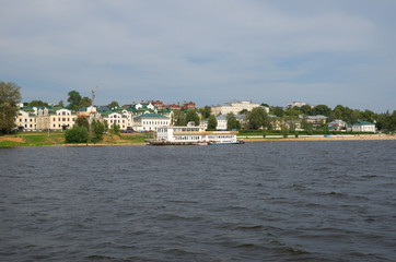 Fototapeta na wymiar Summer view of the Volga river embankment in Kostroma, Russia