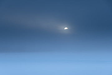 朝靄からの日の出